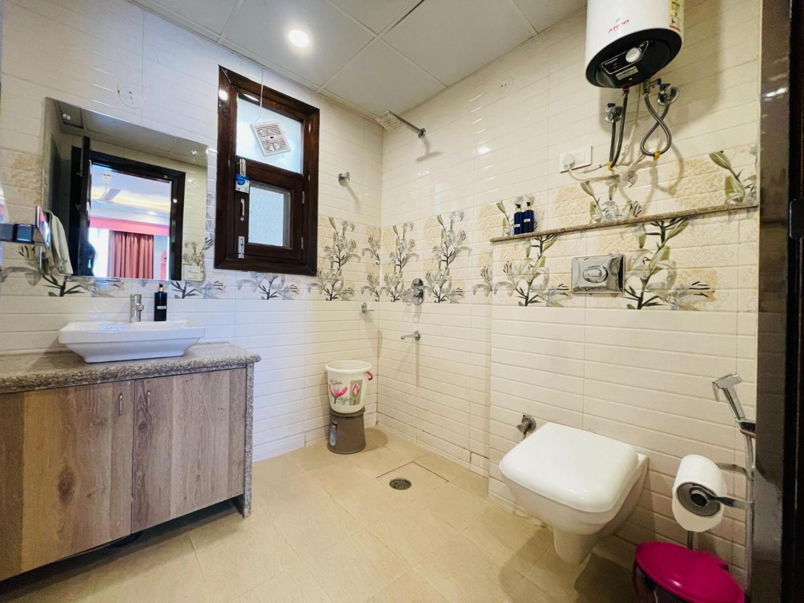 Bedchambers Serviced Apartments, Sector 38 Gurgaon Exterior photo